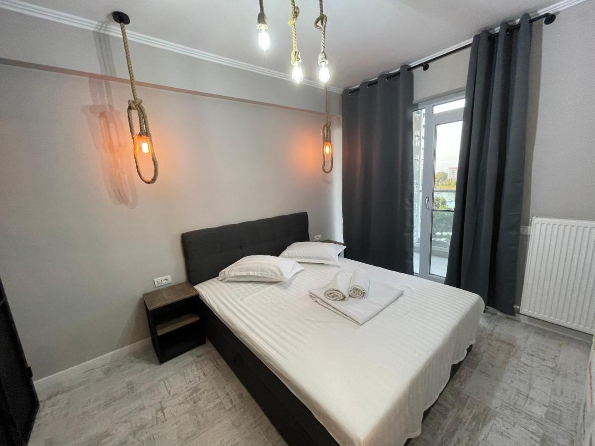 Apartment Grand Mamaia Lake *