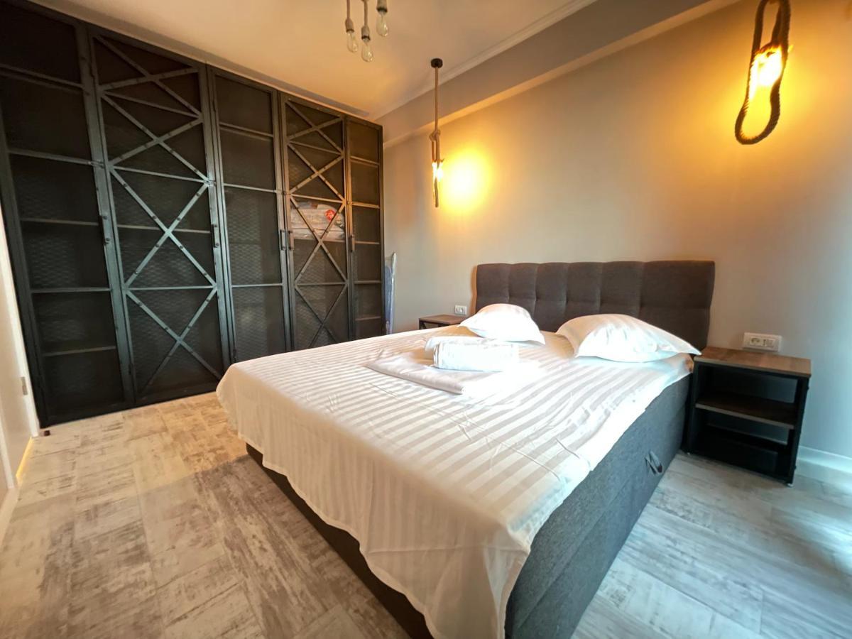 Grand Mamaia