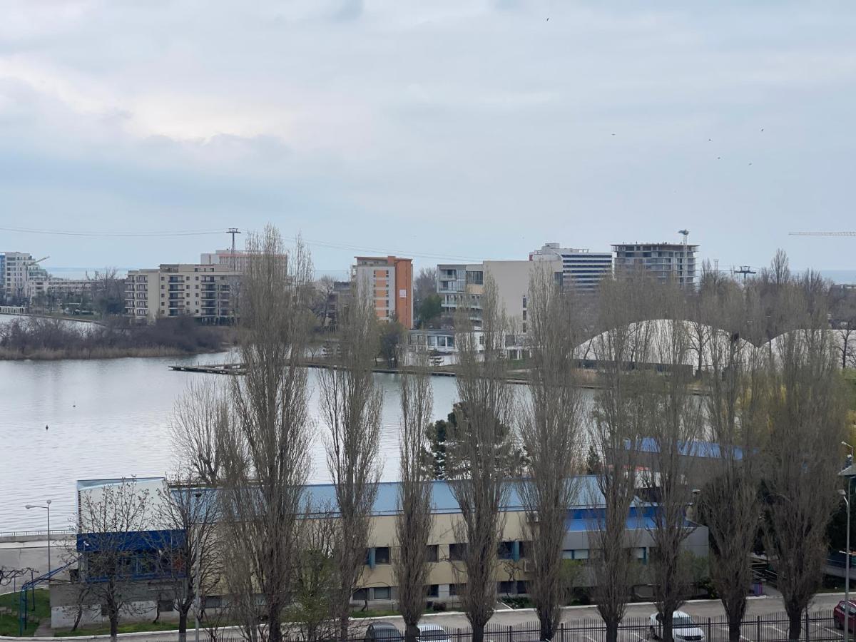Grand Mamaia Lake *
